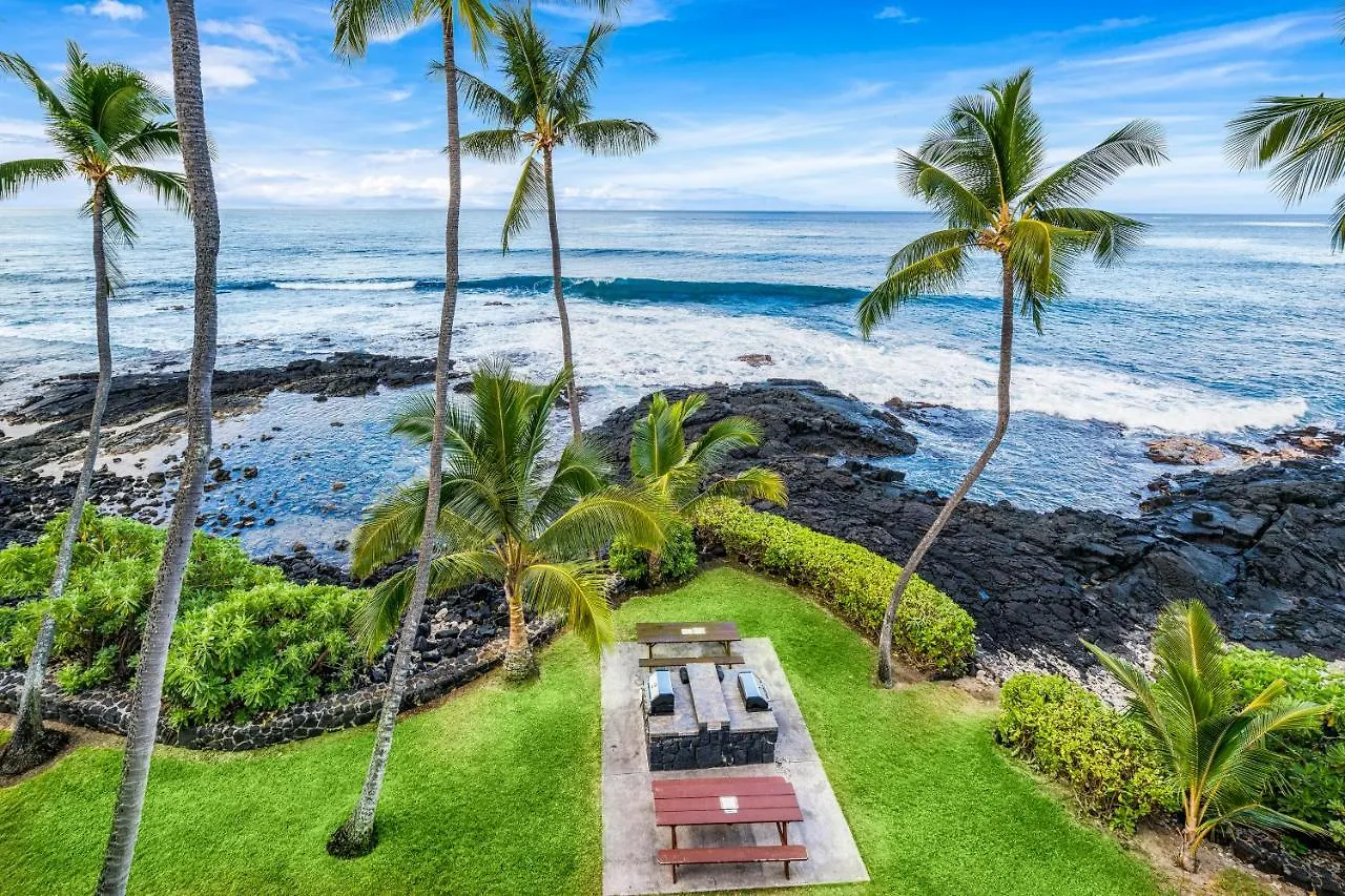 Oceanfront Luxury Condo Kailua-Kona Aparthotel