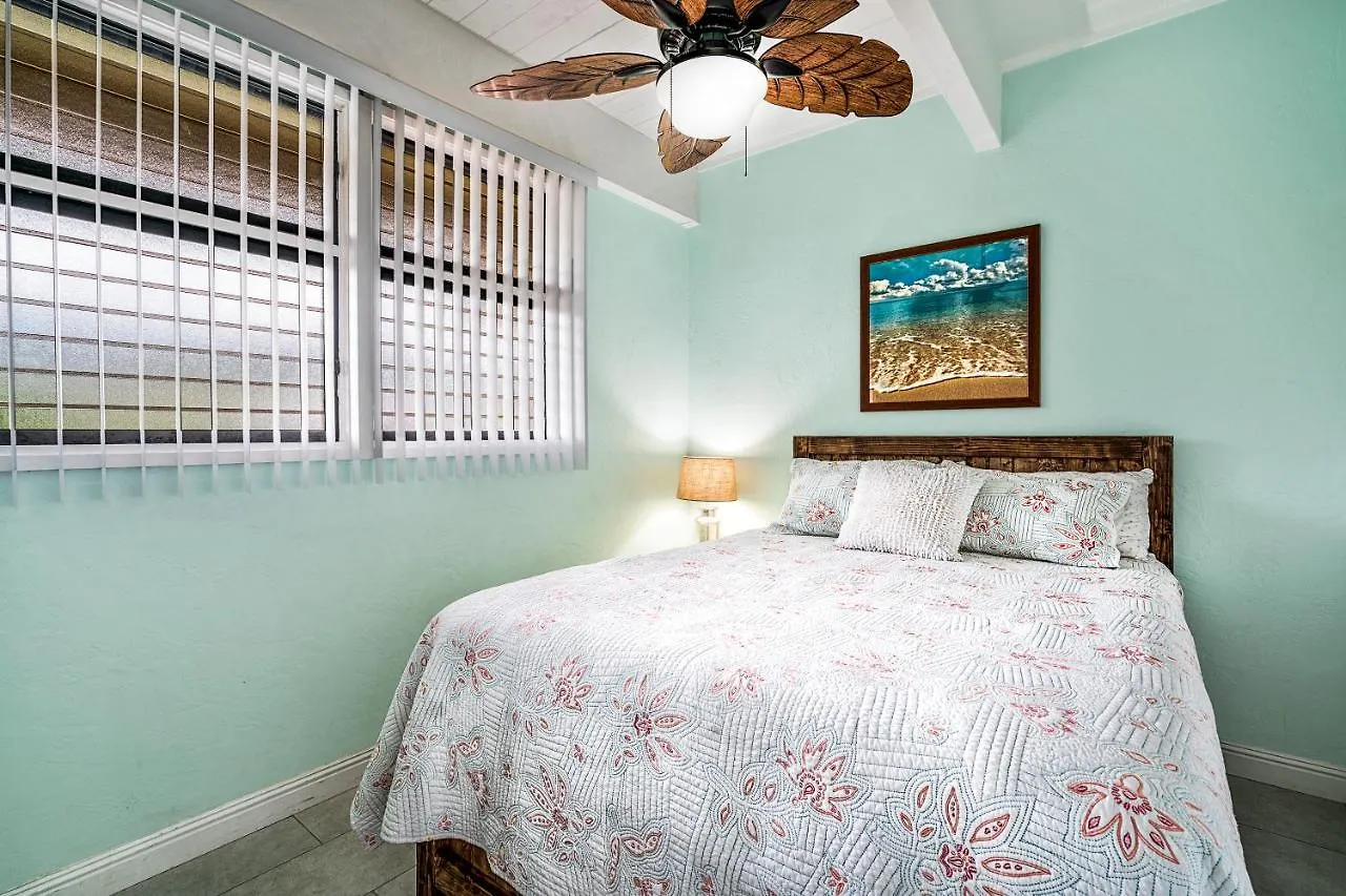 Oceanfront Luxury Condo Kailua-Kona Aparthotel