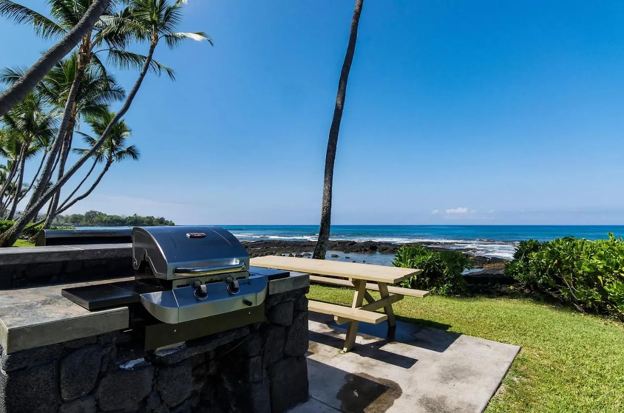 Oceanfront Luxury Condo Kailua-Kona United States