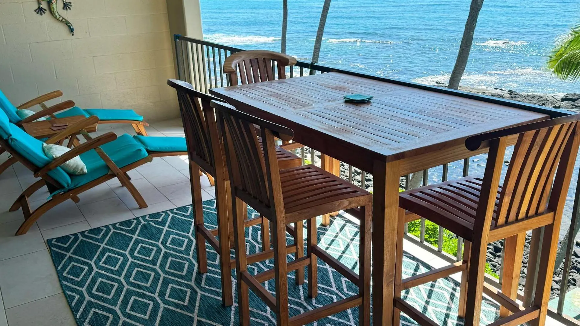 Oceanfront Luxury Condo Kailua-Kona Aparthotel